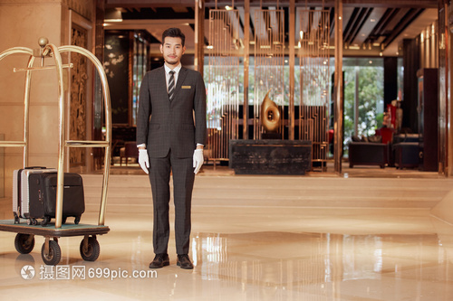 智能提升 通信技術在酒店行李搬運服務中的創新開發